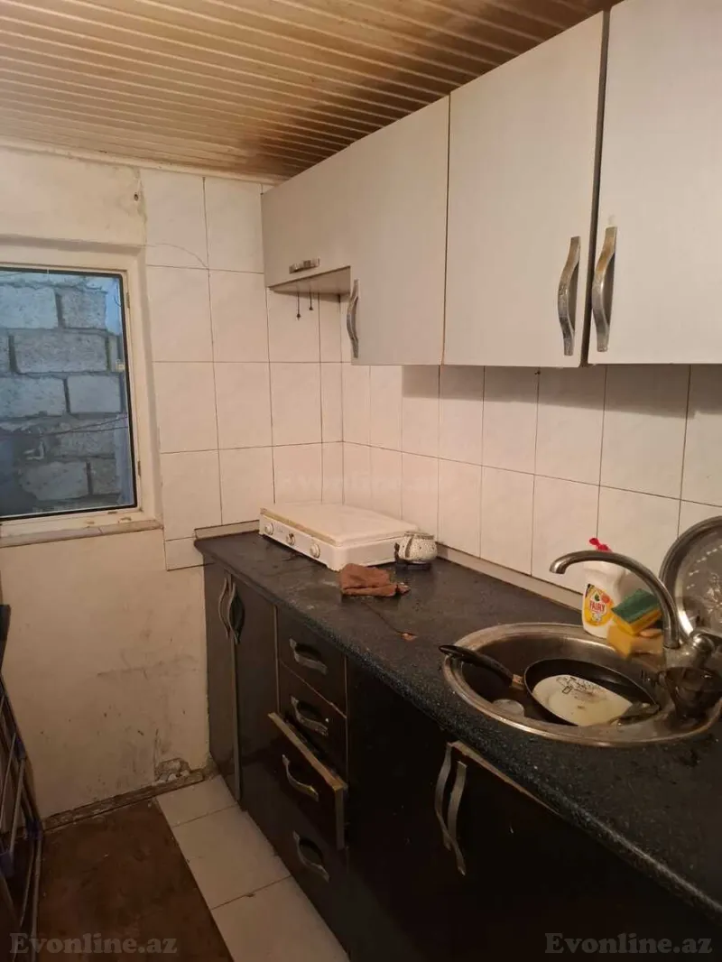 Kirayə verilir 1 otaqlı Həyət evi 40 m² İnşaatçılar m. - şəkil 4