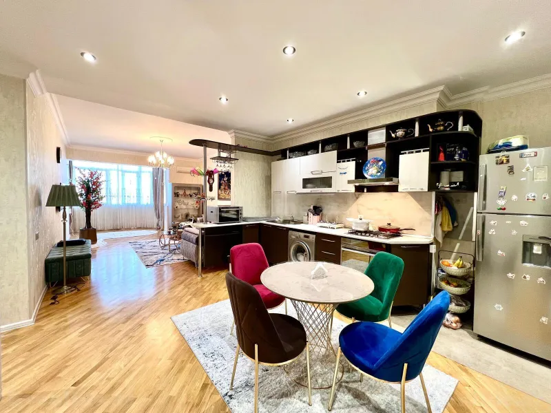 Satılır 3 otaqlı Mənzil Yeni tikili 92 m² 8 Noyabr m. - şəkil 3
