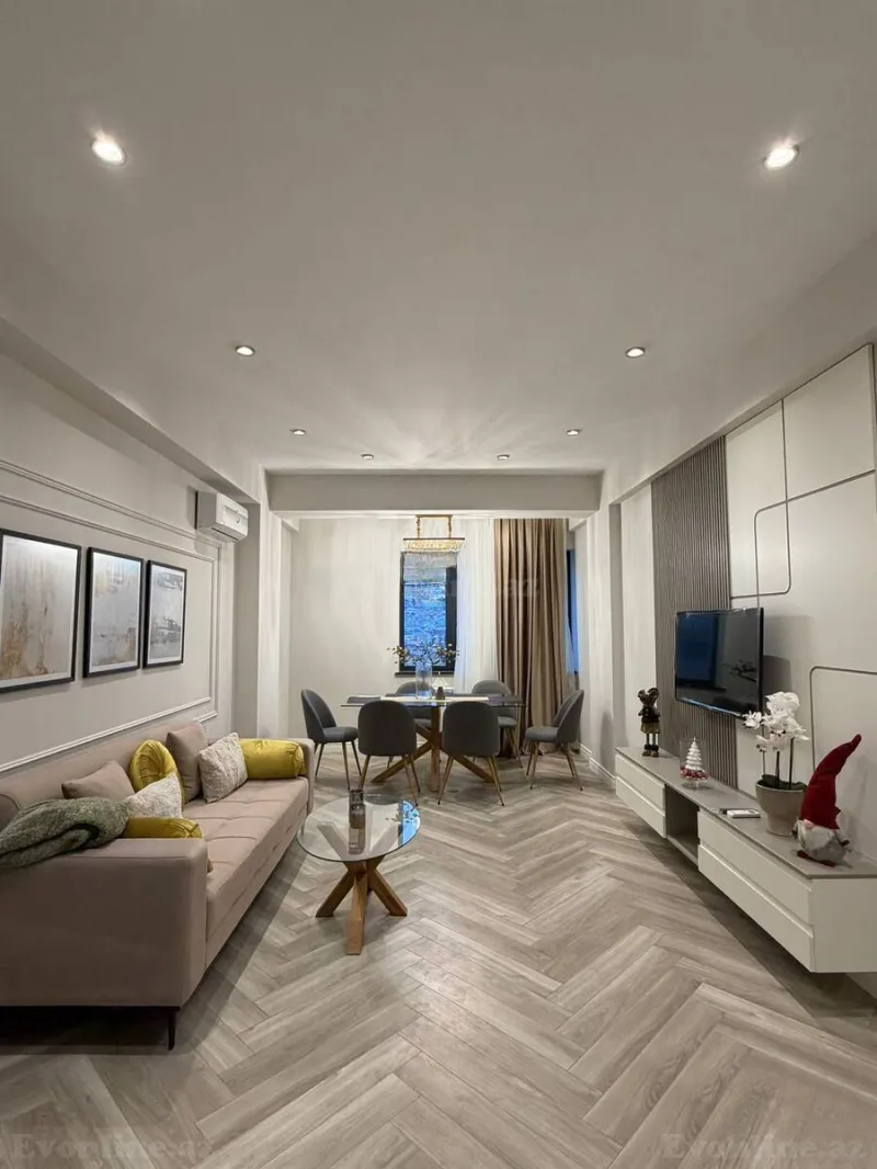 Kirayə verilir 2 otaqlı Mənzil Yeni tikili 70 m² Xətai r.