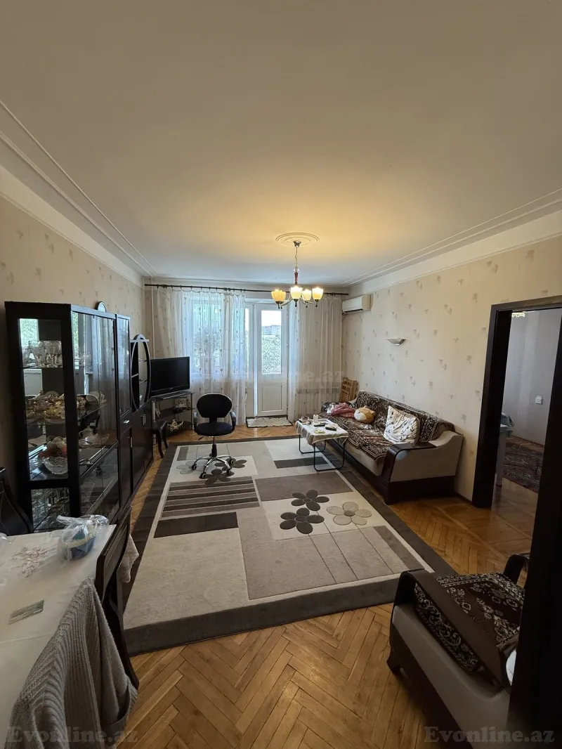 Satılır 4 otaqlı Mənzil Köhnə tikili 112.9 m² Yasamal r. - şəkil 2