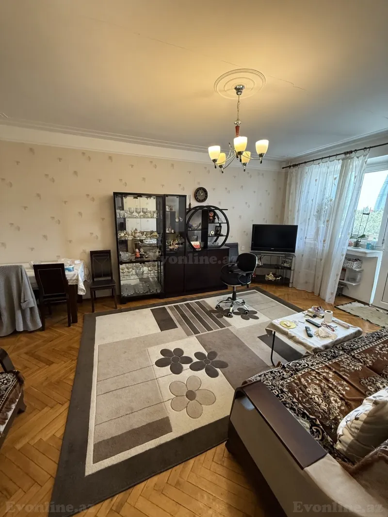 Satılır 4 otaqlı Mənzil Köhnə tikili 112.9 m² Yasamal r. - şəkil 4