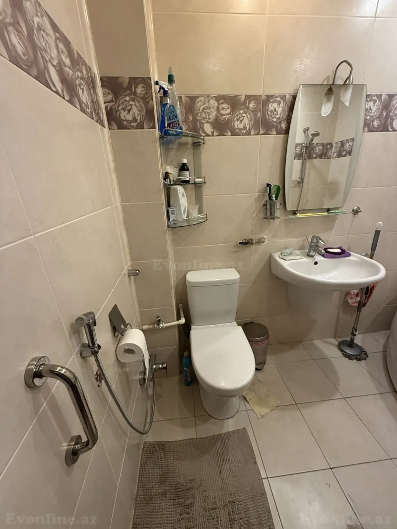 Satılır 4 otaqlı Mənzil Köhnə tikili 112.9 m² Yasamal r. - şəkil 16