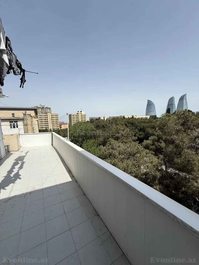 Satılır 4 otaqlı Mənzil Köhnə tikili 112.9 m² Yasamal r. - şəkil 19