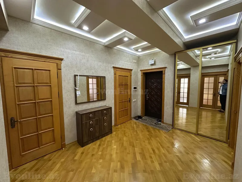 Satılır 3 otaqlı Mənzil Yeni tikili 120 m² 8 Noyabr m. - şəkil 14