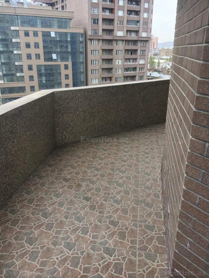 Kirayə verilir 4 otaqlı Mənzil Yeni tikili 160 m² 28 May m. - şəkil 15