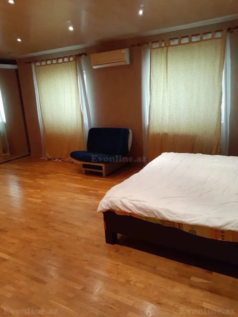 Kirayə verilir 4 otaqlı Mənzil Köhnə tikili 120 m² Sahil m. - şəkil 3