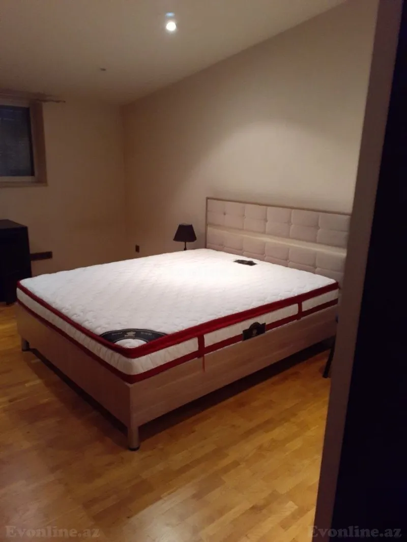Kirayə verilir 4 otaqlı Mənzil Köhnə tikili 120 m² Sahil m. - şəkil 12