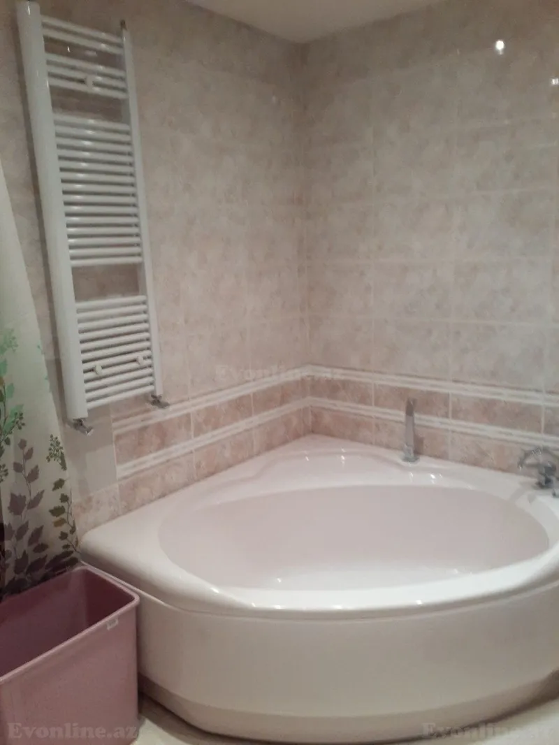 Kirayə verilir 4 otaqlı Mənzil Köhnə tikili 120 m² Sahil m. - şəkil 14