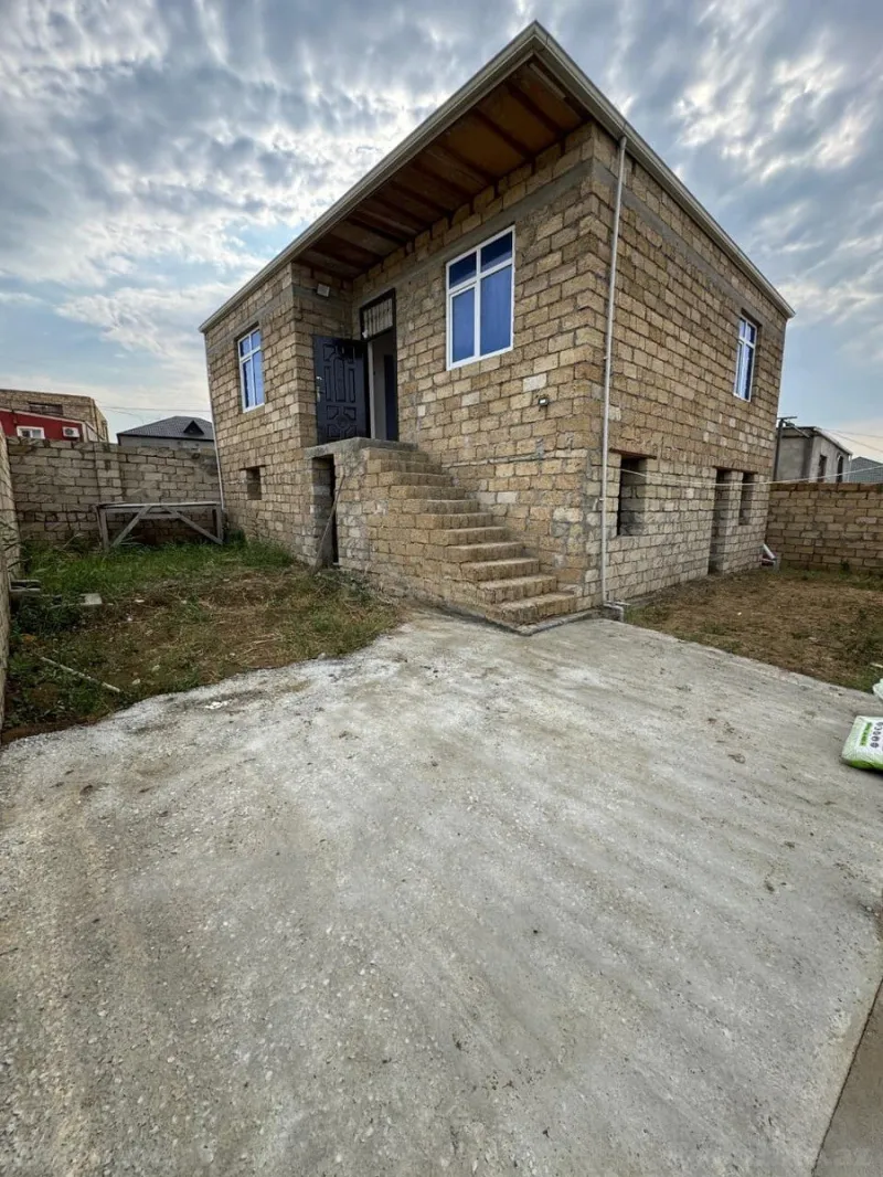 Bakı, Abşeron r., Mehdiabadda 3 otaqlı həyət evi satılır