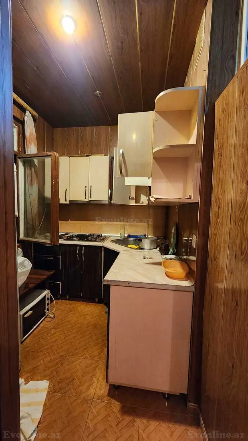 Kirayə verilir 2 otaqlı Mənzil Köhnə tikili 45 m² Memar Əcəmi m. - şəkil 4