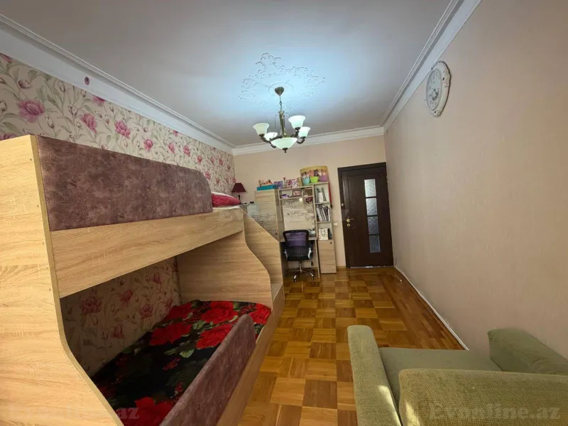 Satılır 2 otaqlı Mənzil Köhnə tikili 65 m² 20 Yanvar m. - şəkil 4