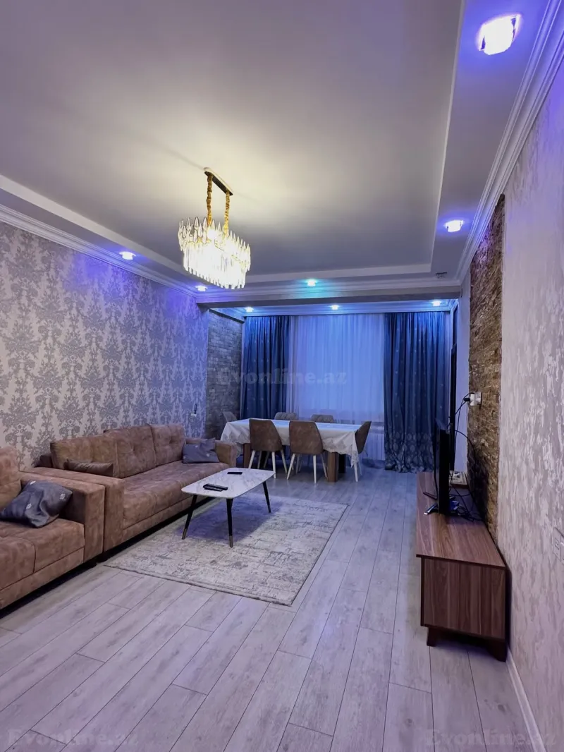 4 otaqlı Mənzil 102 m² Əhmədli m. Satılır