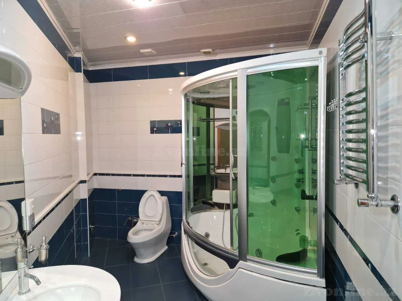 Kirayə verilir 4 otaqlı Mənzil Yeni tikili 250 m² 28 May m. - şəkil 9