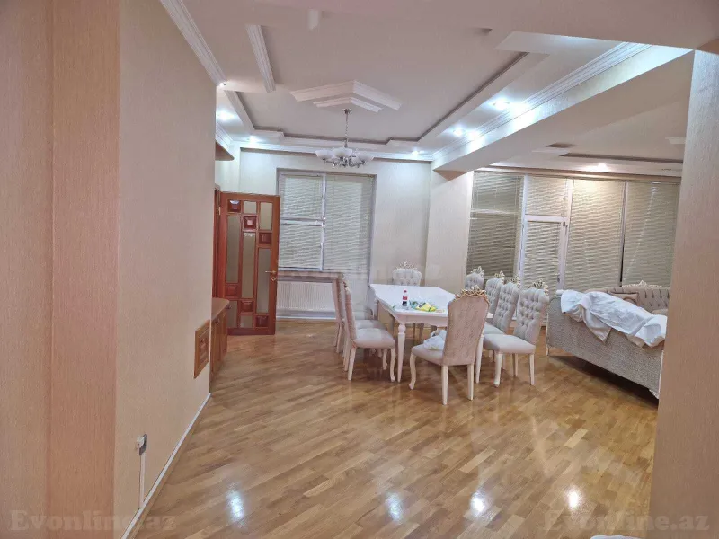 Kirayə verilir 4 otaqlı Mənzil Yeni tikili 250 m² 28 May m. - şəkil 10