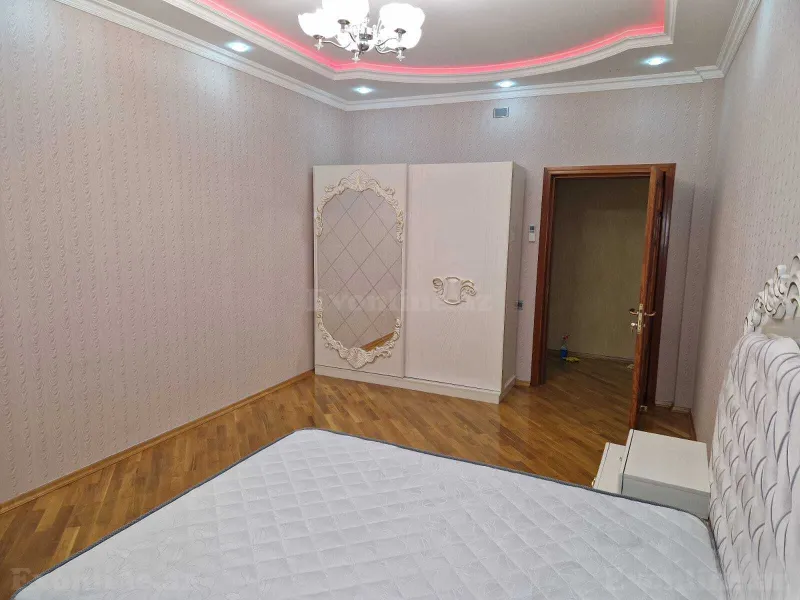 Kirayə verilir 4 otaqlı Mənzil Yeni tikili 250 m² 28 May m. - şəkil 11