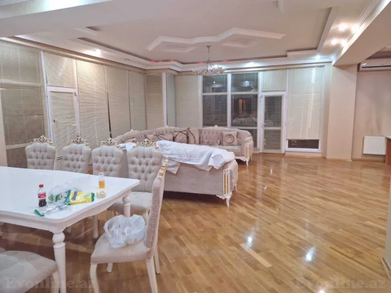 Kirayə verilir 4 otaqlı Mənzil Yeni tikili 250 m² 28 May m. - şəkil 16
