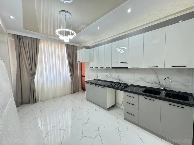 3 otaqlı Mənzil 111 m² Həzi Aslanov m. Satılır