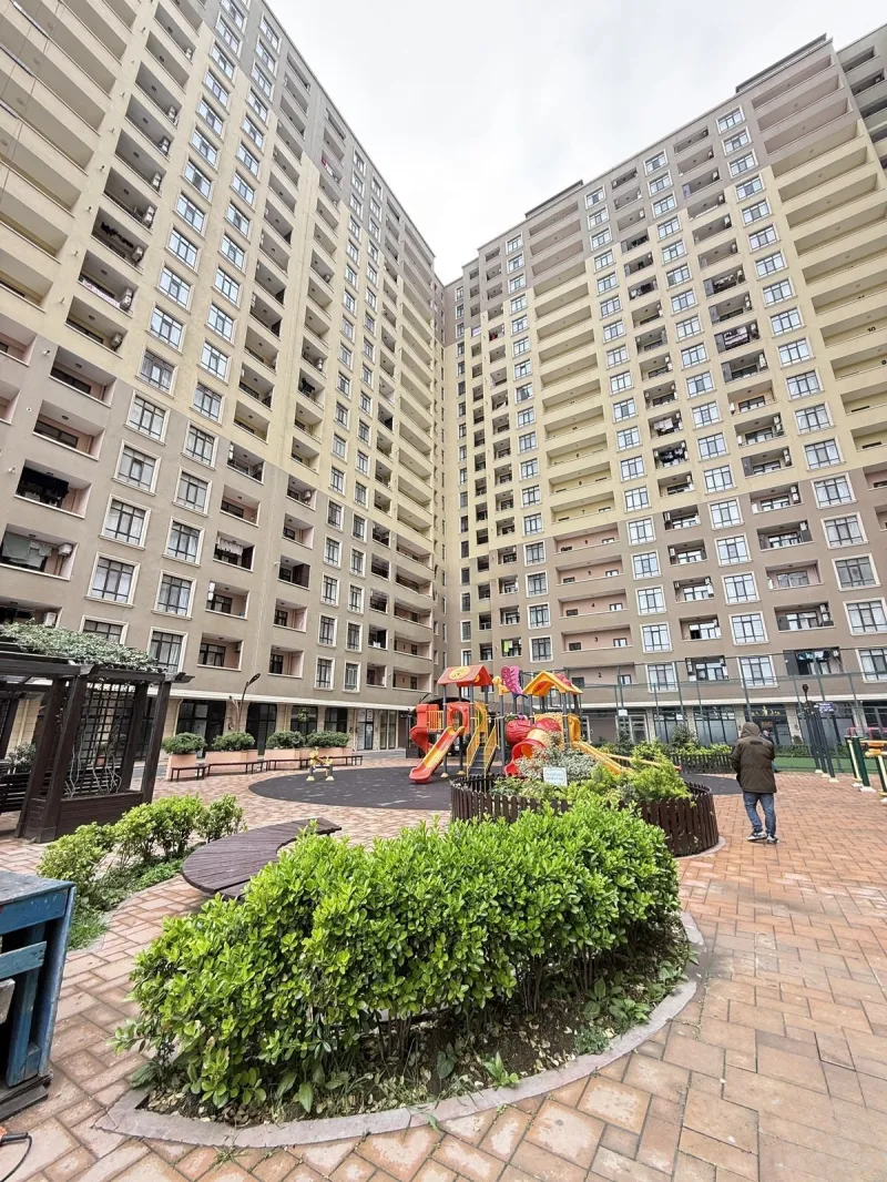 2 otaqlı Mənzil 58 m² İnşaatçılar m. Kirayə verilir