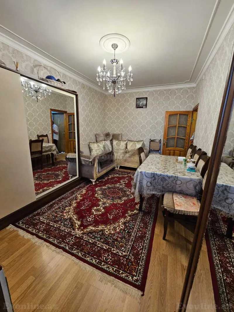 Satılır 2 otaqlı Mənzil Köhnə tikili 45 m² 7-ci mikrorayon - şəkil 2