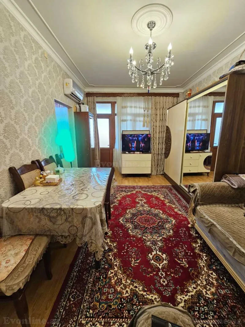 Satılır 2 otaqlı Mənzil Köhnə tikili 45 m² 7-ci mikrorayon - şəkil 5