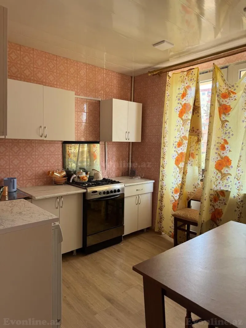 Kirayə verilir 3 otaqlı Mənzil Köhnə tikili 75 m² Həzi Aslanov m. - şəkil 8