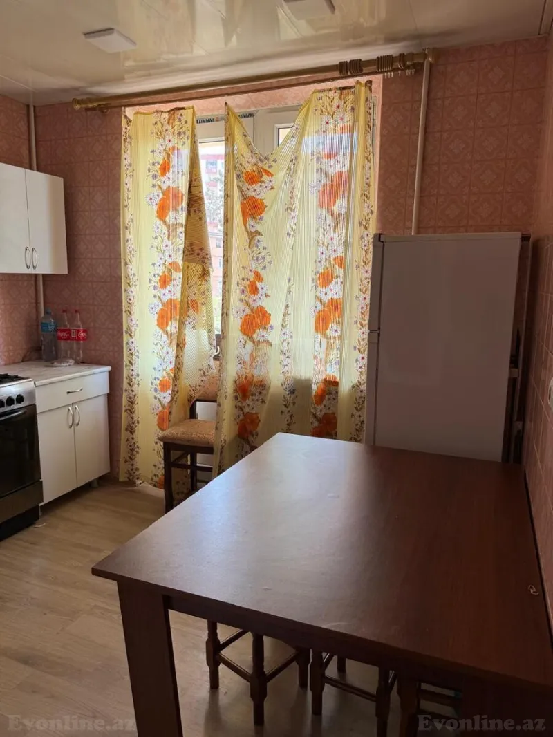 Kirayə verilir 3 otaqlı Mənzil Köhnə tikili 75 m² Həzi Aslanov m. - şəkil 9