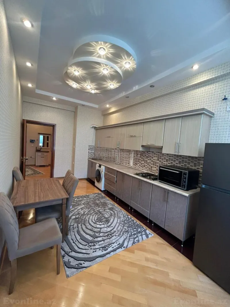 Kirayə verilir 3 otaqlı Mənzil Yeni tikili 130 m² İnşaatçılar m. - şəkil 8