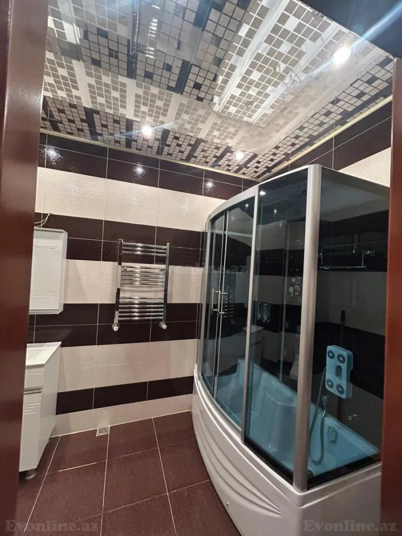 Kirayə verilir 3 otaqlı Mənzil Yeni tikili 130 m² İnşaatçılar m. - şəkil 13