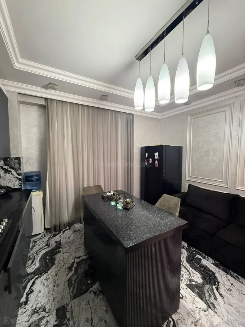 Kirayə verilir 5 otaqlı Mənzil Yeni tikili 180 m² Nəsimi r. - şəkil 5