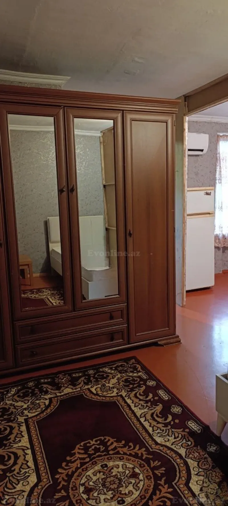 2 otaqlı Mənzil 45 m² Elmlər Akademiyası m. Kirayə verilir