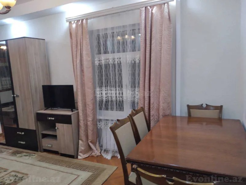 Kirayə verilir 1 otaqlı Mənzil Köhnə tikili 30 m² Nizami m.