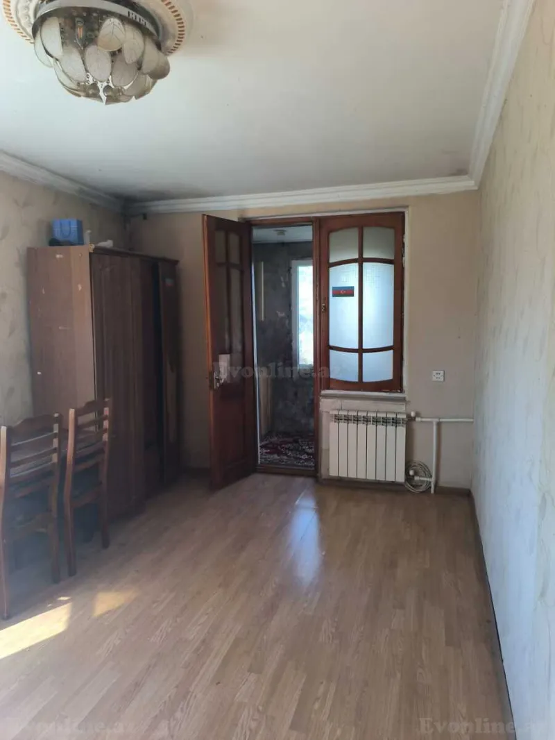 Satılır 2 otaqlı Mənzil Köhnə tikili 40 m² Neftçilər m. - şəkil 3