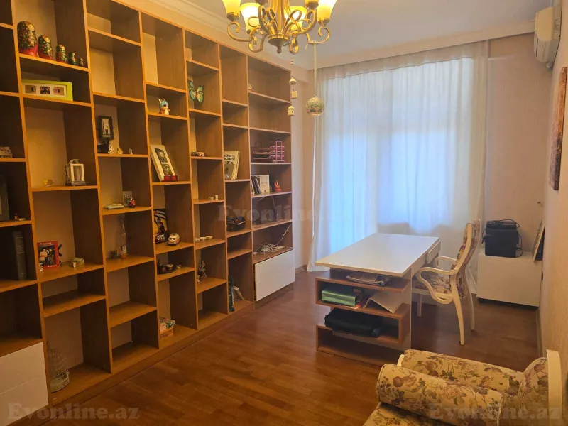 Satılır 5 otaqlı Mənzil Yeni tikili 298 m² 28 May m. - şəkil 11