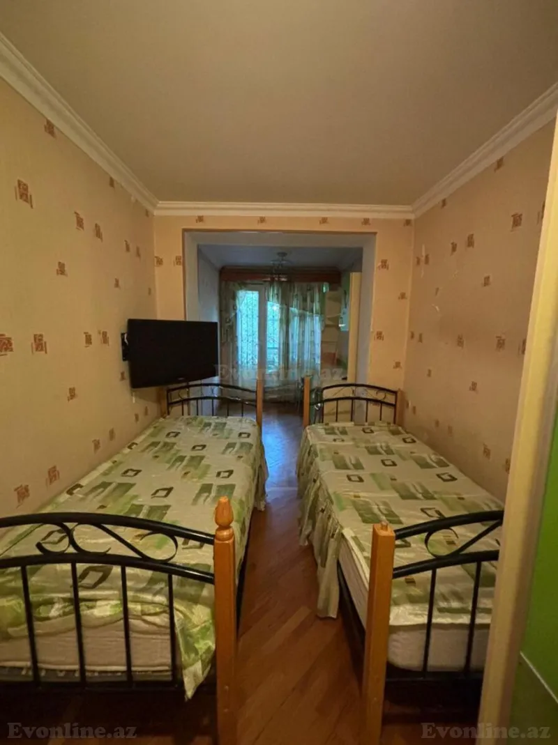 Satılır 3 otaqlı Mənzil Köhnə tikili 100 m² Gənclik m. - şəkil 19