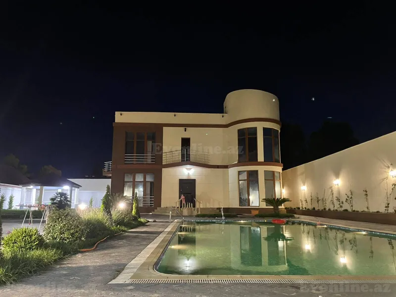 Bakı, Xəzər r., Şüvəlanda 5 otaqlı həyət evi satılır