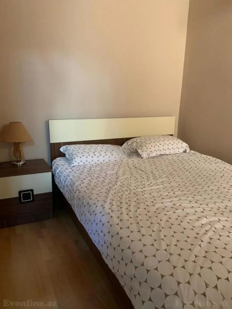 Kirayə verilir 2 otaqlı Mənzil Köhnə tikili 60 m² Səbail r. - şəkil 7