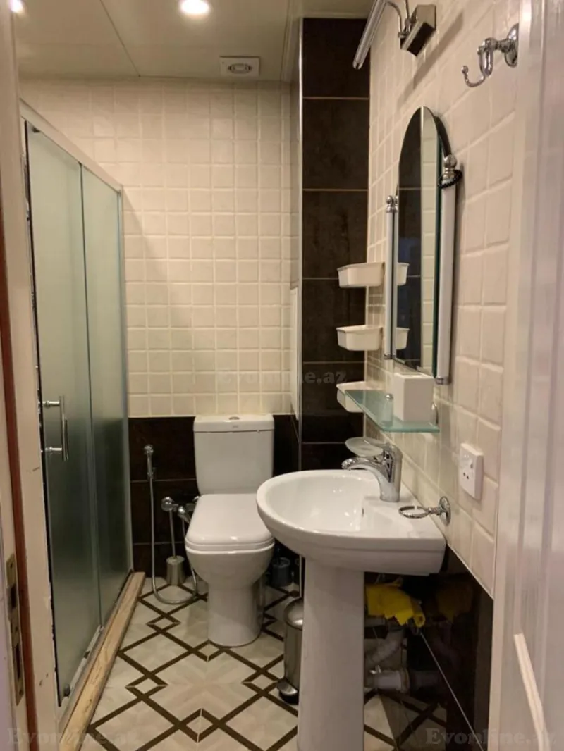 Kirayə verilir 2 otaqlı Mənzil Köhnə tikili 60 m² Səbail r. - şəkil 8