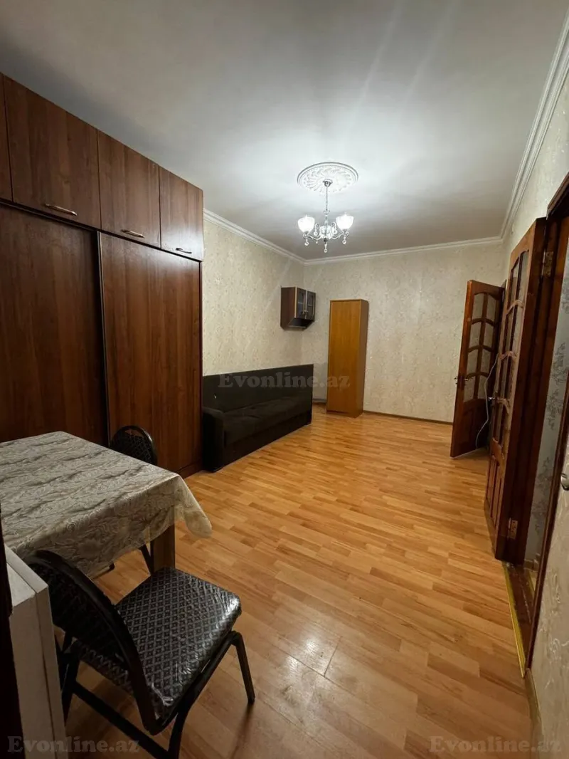 Satılır 2 otaqlı Mənzil Köhnə tikili 56 m² Memar Əcəmi m. - şəkil 2