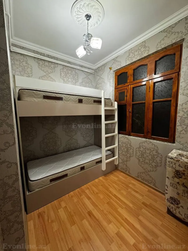 Satılır 2 otaqlı Mənzil Köhnə tikili 56 m² Memar Əcəmi m. - şəkil 3