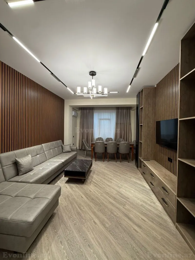 3 otaqlı Mənzil 108 m² 8 Noyabr m. Kirayə verilir