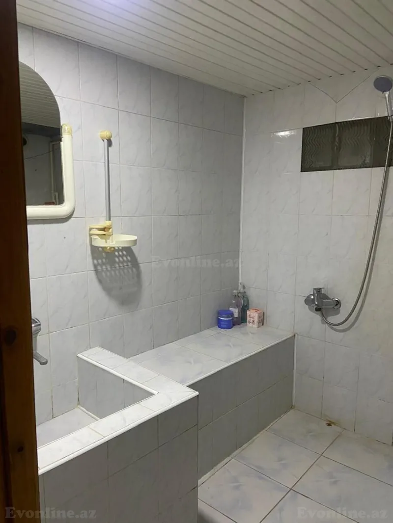 Kirayə verilir 2 otaqlı Həyət evi 46 m² Qara Qarayev m. - şəkil 2