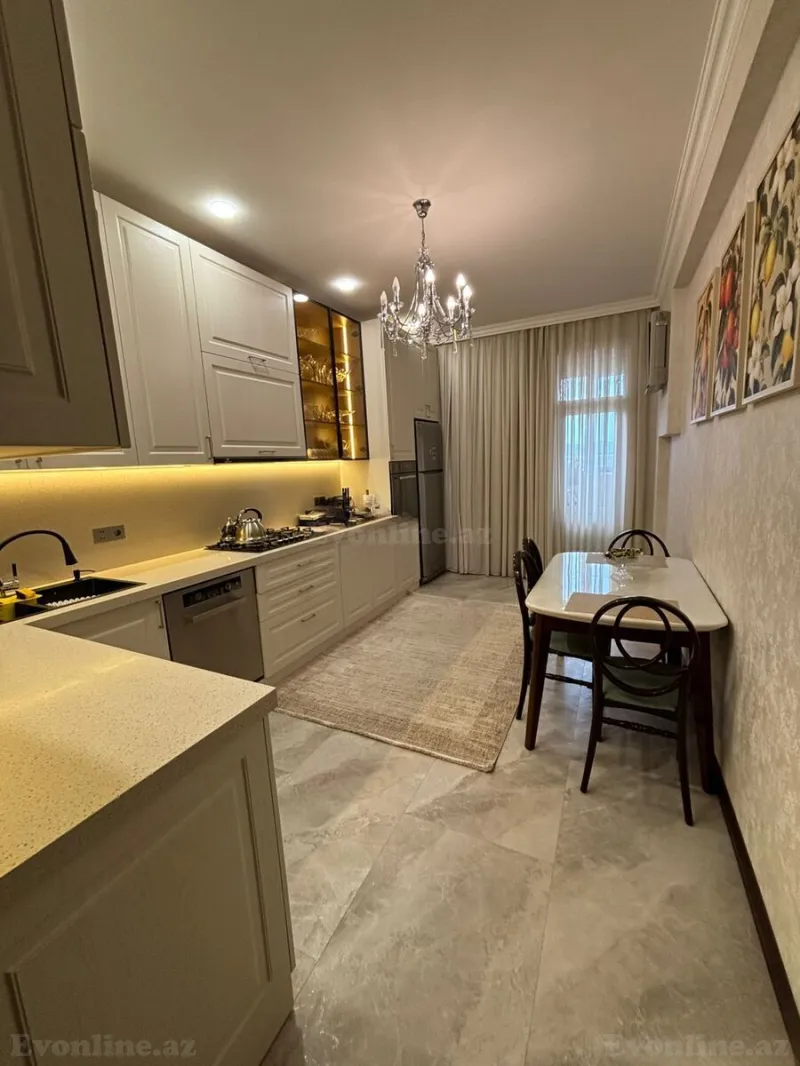 Satılır 4 otaqlı Mənzil Yeni tikili 165 m² Nərimanov r. - şəkil 2