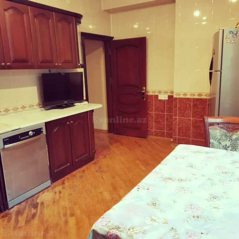 Satılır 4 otaqlı Mənzil Yeni tikili 185 m² Gənclik m. - şəkil 9