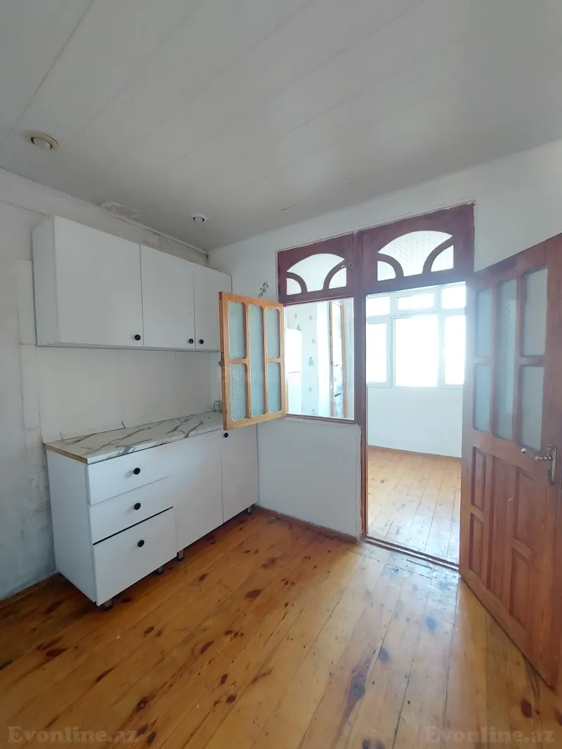 Satılır 2 otaqlı Mənzil Köhnə tikili 50 m² Yeni Günəşli - şəkil 16