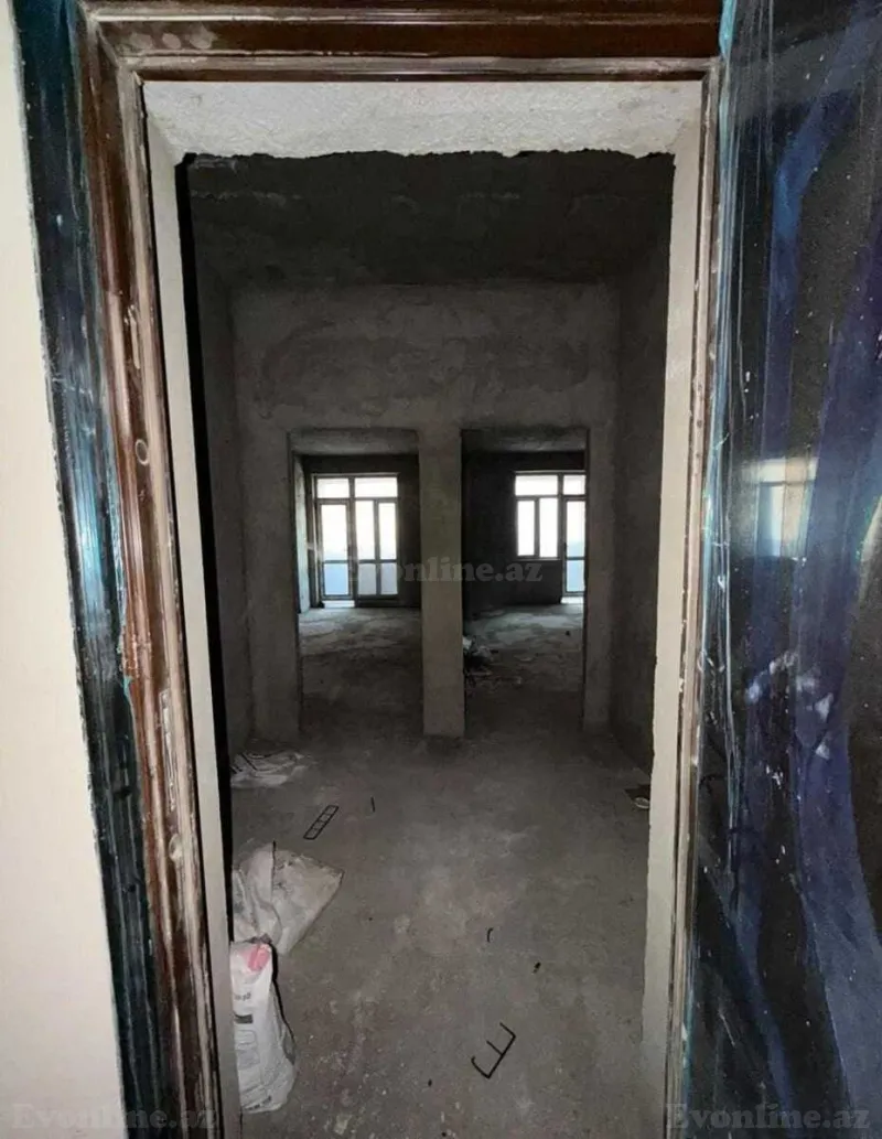 Satılır 1 otaqlı Mənzil Yeni tikili 83 m² 28 May m. - şəkil 2