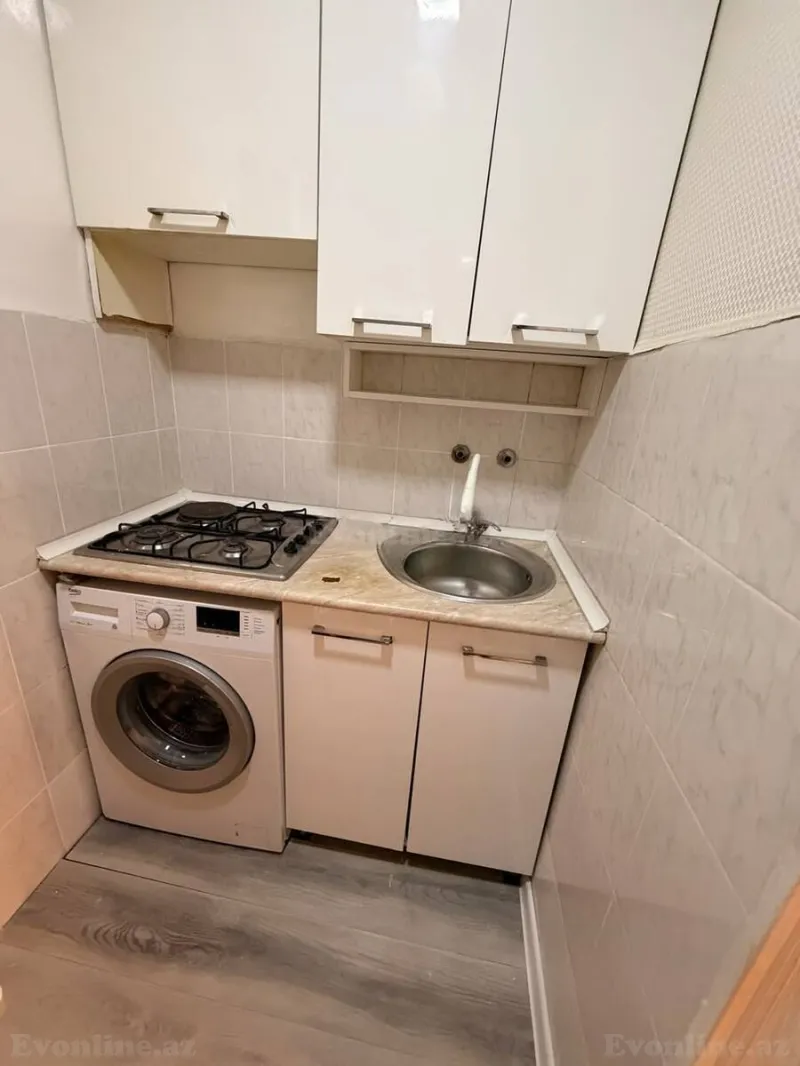 Kirayə verilir 2 otaqlı Mənzil Köhnə tikili 45 m² Memar Əcəmi m. - şəkil 4