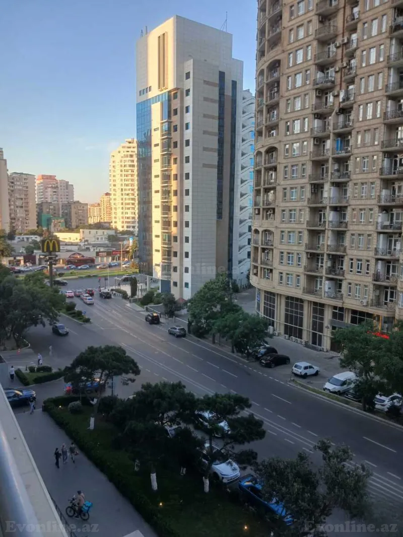 Kirayə verilir 3 otaqlı Mənzil Yeni tikili 130 m² 8 Noyabr m. - şəkil 11