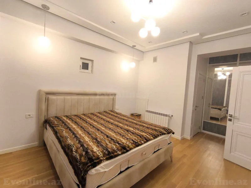 Kirayə verilir 4 otaqlı Mənzil Yeni tikili 180 m² Xətai r. - şəkil 10