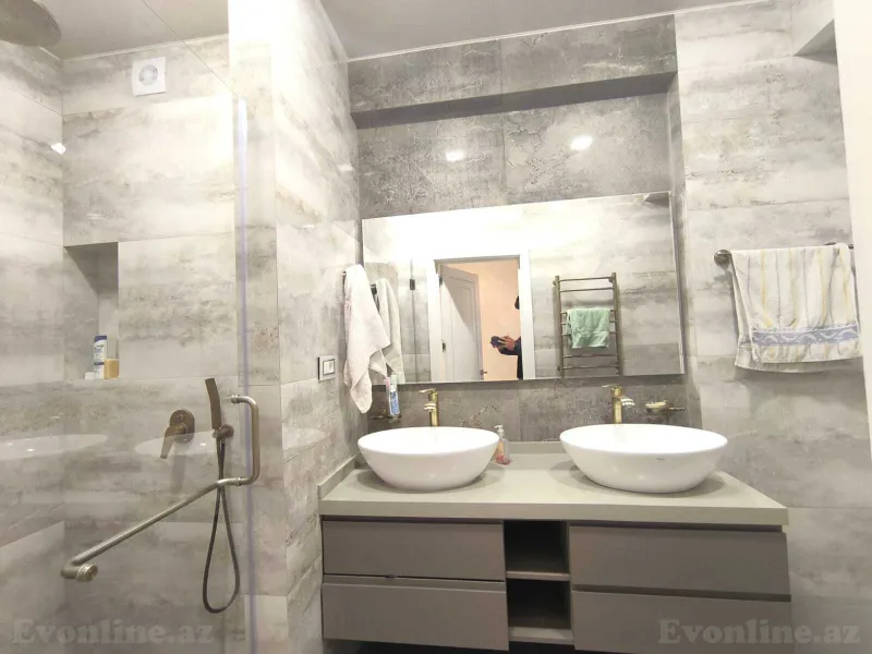 Kirayə verilir 4 otaqlı Mənzil Yeni tikili 180 m² Xətai r. - şəkil 14