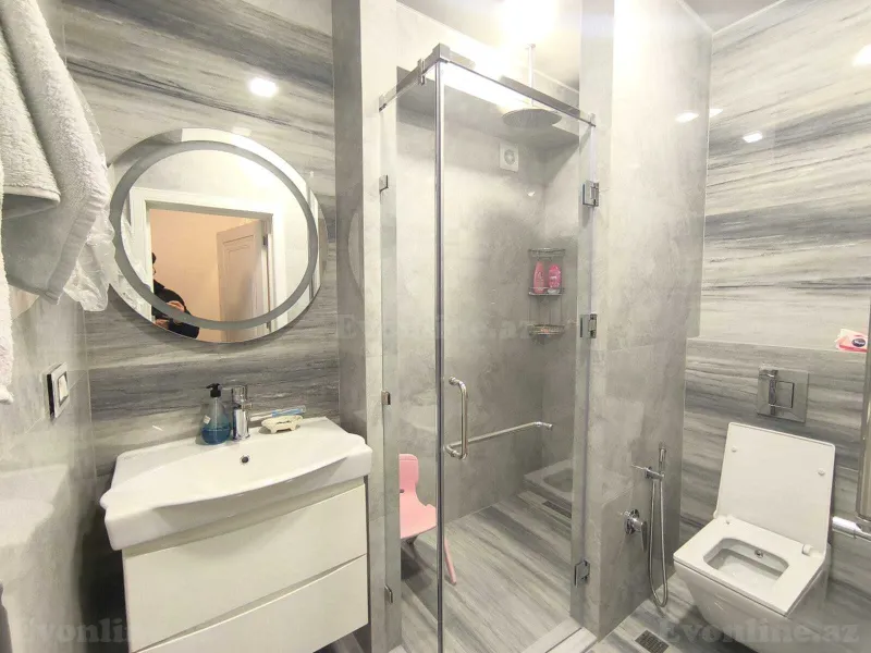 Kirayə verilir 4 otaqlı Mənzil Yeni tikili 180 m² Xətai r. - şəkil 15